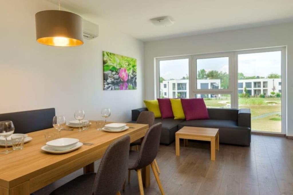 Luxus Appartement Am Golfplatz Und Therme Lutzmannsburg Zsira Luaran gambar