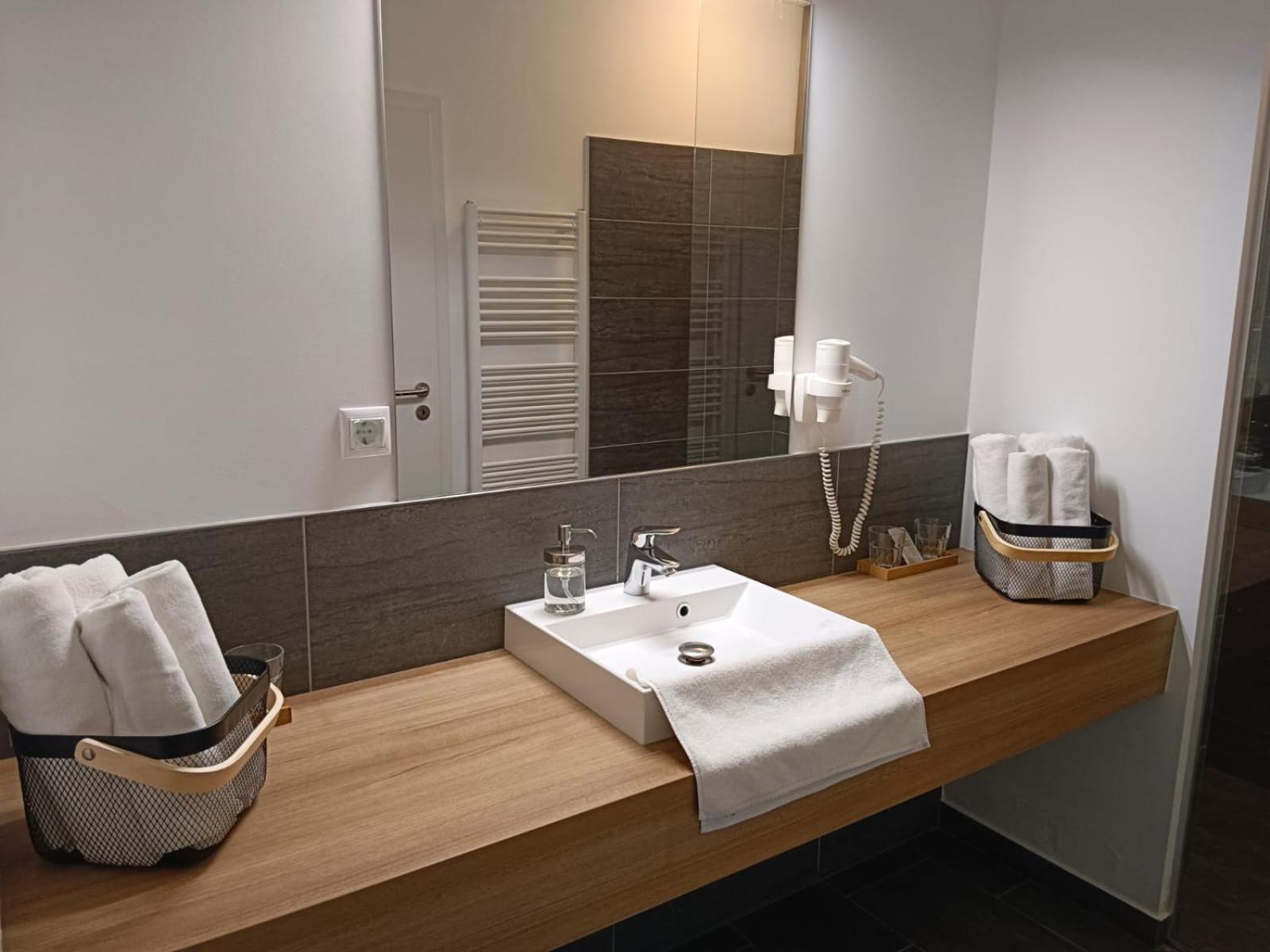 Luxus Appartement Am Golfplatz Und Therme Lutzmannsburg Zsira Luaran gambar